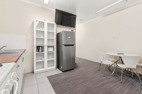 Sanctuary Resort Motor Inn - Holiday Adelaide 1