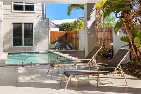 Sand And Sea Beach House - Holiday Adelaide 0