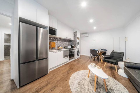 Sand And Serenity - Holiday Adelaide 2