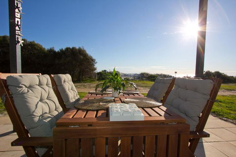 Sandy Feet 1 Beach Stayz Semaphore - Holiday Adelaide 1