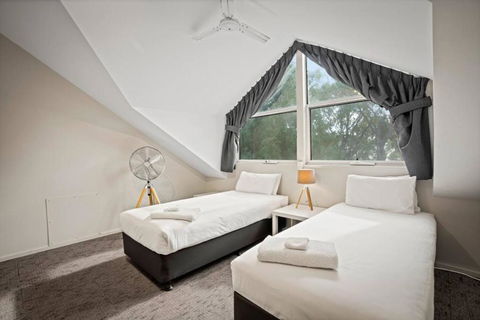 Sandblu: Resort Villa On The Beach - Holiday Adelaide 1