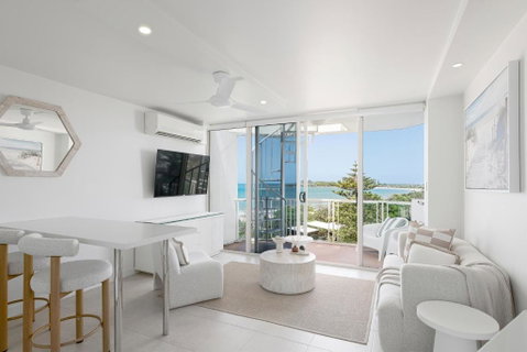 Sandbox Mooloolaba Beach - Holiday Adelaide 1
