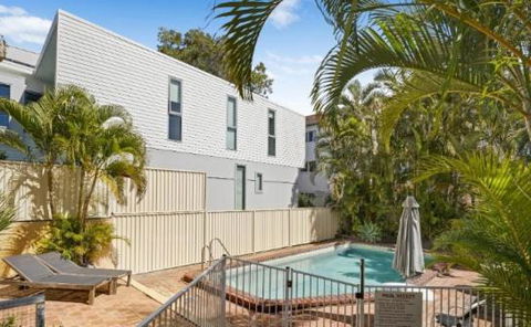 Sanderling Miami - Hosted By Burleigh Letting - Holiday Adelaide 1