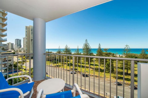Sandpiper Broadbeach - Holiday Adelaide 3