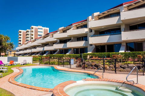 Sandrift Beachfront Apartments - Holiday Adelaide 0
