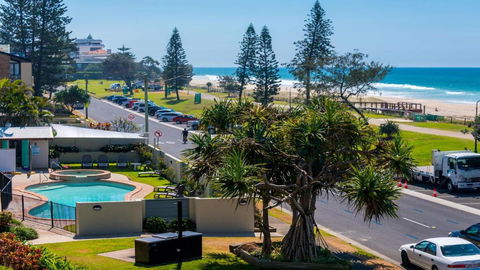 Sandrift Beachfront Apartments - Holiday Adelaide 1