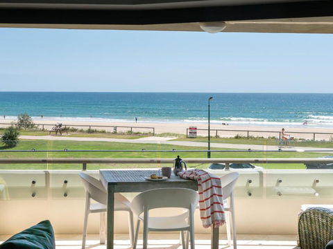 Sandrift Beachfront Apartments - Holiday Adelaide 2