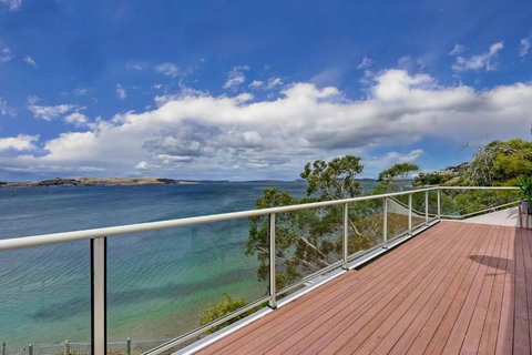 Sandy Bay Beachfront Oasis Direct Beach Access - Holiday Adelaide 1