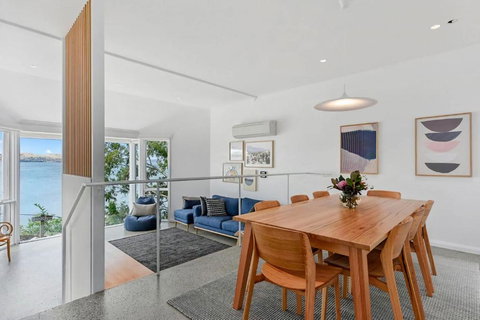 Sandy Bay Beachfront Oasis Direct Beach Access - Holiday Adelaide 2