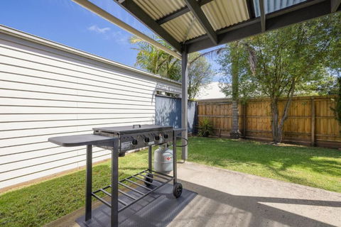 Sandy Beach House Cowes - Holiday Adelaide 3