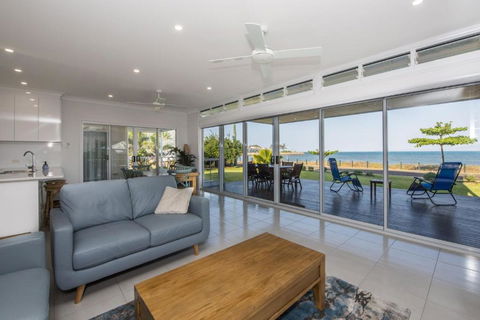 Sandy Decks - Holiday Adelaide 2