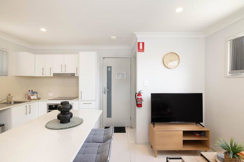 Smart Suites Self Check-in Apartments - N Freney - Holiday Adelaide 1