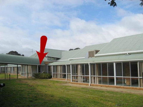 Tarcutta Retreat - Holiday Adelaide 3