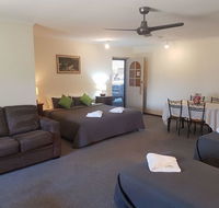 Beachport Motor Inn - Holiday Adelaide