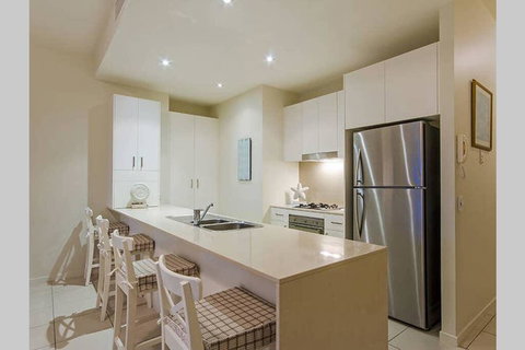 Beachside Penthouse With 360views - Holiday Adelaide 1