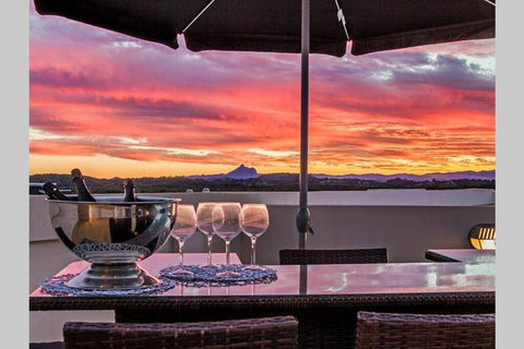 Beachside Penthouse With 360views - Holiday Adelaide 3