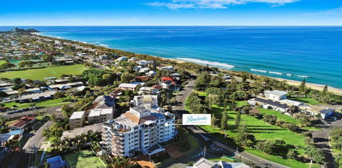 Beachside Resort Kawana Waters - Holiday Adelaide 4