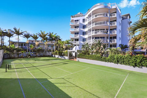 Beachside Resort Kawana Waters - Holiday Adelaide 3