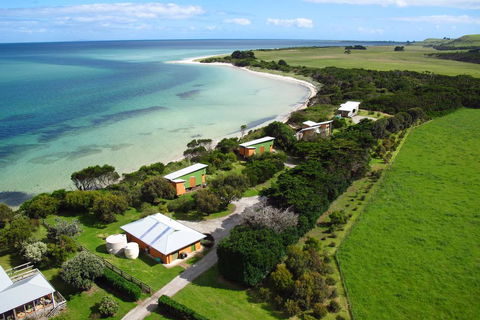 Beachside Retreat West Inlet - Holiday Adelaide 0