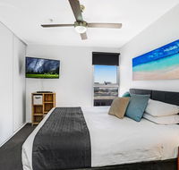 Beau Monde Apartments Newcastle - Worth Place Apartment - Holiday Adelaide