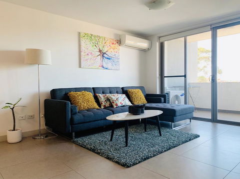 Beautiful Home Close To Shopping Mall And Train Hornsby - Holiday Adelaide 1