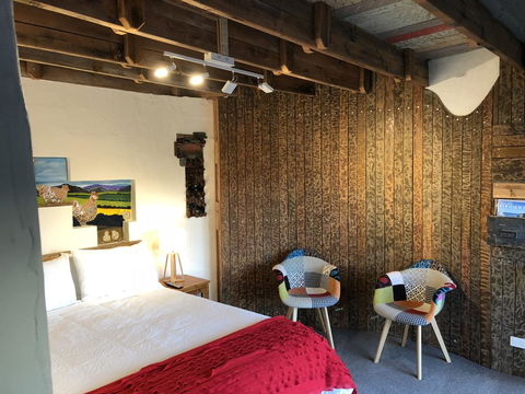 Bed In A Shed Too - Holiday Adelaide 1