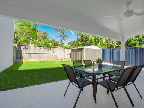 Beerburrum St, 2/22 Dicky Beach - Holiday Adelaide 0