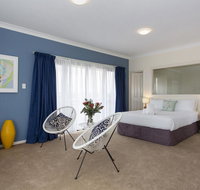 Bella Vista Townhouse with Views - Holiday Adelaide