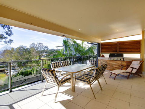 Bellima Beach House', 9 Jackson Close - Huge Duplex With Air Con And Fabulous Views - Holiday Adelaide 2