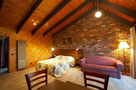 Belvoir Village Motel & Apartments Wodonga - Holiday Adelaide 3