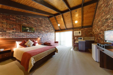 Belvoir Village Motel & Apartments Wodonga - Holiday Adelaide 1