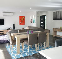 Ben's Place - modern  convenient - Holiday Adelaide