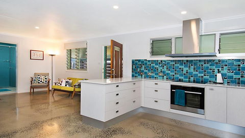 Betty's At Lennox Head - Air Conditioned - Holiday Adelaide 0
