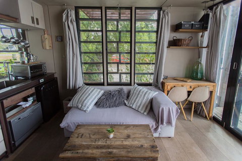 Bill's Boathouse - Holiday Adelaide 1