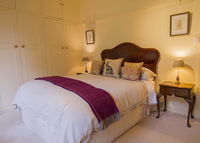 Book Emerald Accommodation Vacations Holiday Adelaide Holiday Adelaide