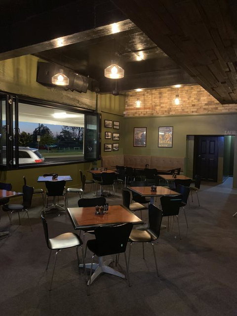 Biloela Hotel - Holiday Adelaide 3
