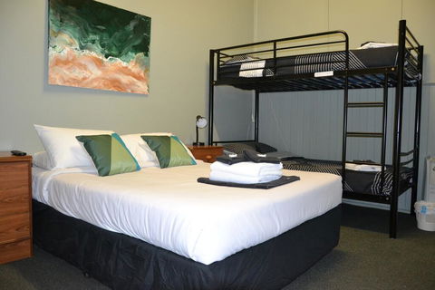 Black Diamond Lodge - Holiday Adelaide 2