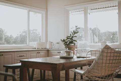 Blacksmiths Cottage - Holiday Adelaide 3