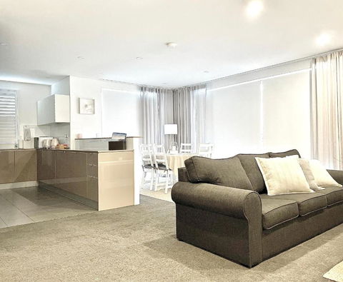 The Loft - Holiday Adelaide 2