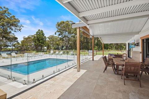 The Retreat - Holiday Adelaide 3
