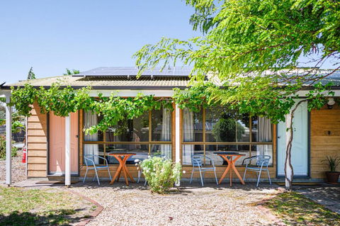 The Shore Motel Milang - Holiday Adelaide 1