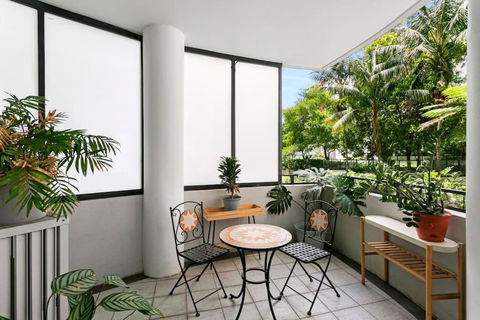 WATT1 - Modern 1 Bedroom Unit In Ultimo - Holiday Adelaide 0