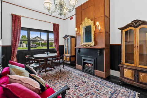 WARATAH At Queenscliff - Holiday Adelaide 0