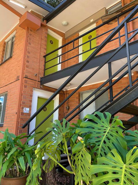 WARBURTON MOTEL - Where Mid-century Style Meets The Mountains - Holiday Adelaide 1