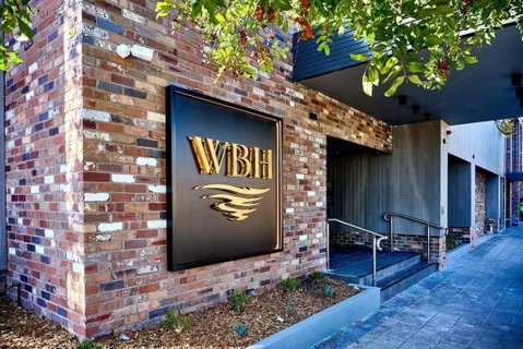 Warners Bay Hotel - Holiday Adelaide 0