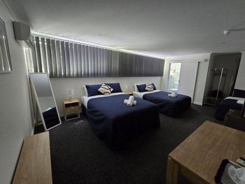 Warners Bay Hotel - Holiday Adelaide 3