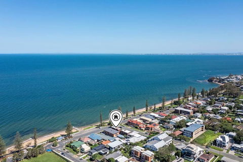 Waterfront Bliss In Margate - 30 Min From Brisbane - Holiday Adelaide 3