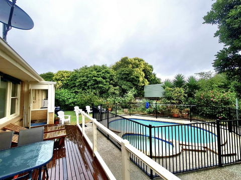 Waterfront Quiet Stay Off Geelong & Avalon Airport - Holiday Adelaide 1