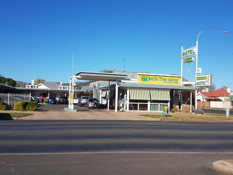 Wattle Tree Motel - Holiday Adelaide 0