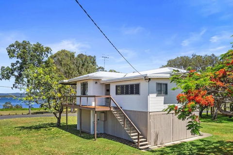 Welcome To Waterfront Views - Holiday Adelaide 0